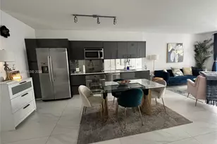 31 SE 6th St, Miami, FL 33131 - Photo 5