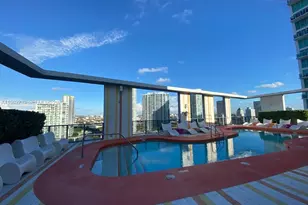 31 SE 6th St, Miami, FL 33131 - Photo 13