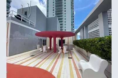 31 SE 6th St #1404, Miami, FL 33131 - Photo 11