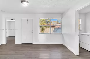 2512 NW 9th Pl, Fort Lauderdale, FL 33311 - Photo 9