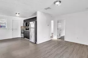 2512 NW 9th Pl, Fort Lauderdale, FL 33311 - Photo 11