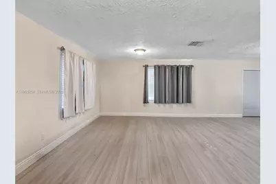 2512 NW 9th Pl, Fort Lauderdale, FL 33311 - Photo 25