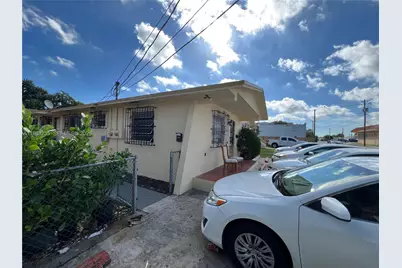 733 NW 33rd Ave, Miami, FL 33125 - Photo 3