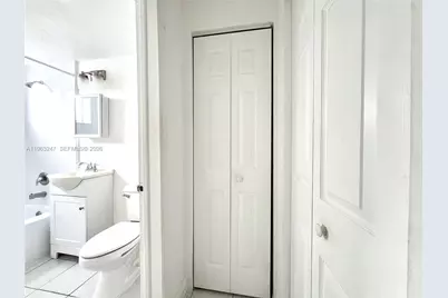 315 69th St #110, Miami Beach, FL 33141 - Photo 11