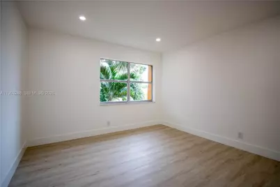 17911 NW 68th Ave #M206, Hialeah, FL 33015 - Photo 11