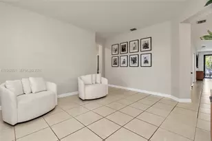 2597 SE 2nd St, Homestead, FL 33033 - Photo 5