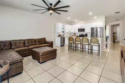 2597 SE 2nd St, Homestead, FL 33033 - Photo 17