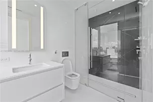 300 Biscayne Blvd Way, Miami, FL 33131 - Photo 29