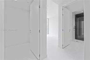 300 Biscayne Blvd Way, Miami, FL 33131 - Photo 19