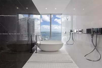 300 Biscayne Blvd Way #4404, Miami, FL 33131 - Photo 19
