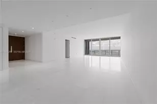 300 Biscayne Blvd Way, Miami, FL 33131 - Photo 11