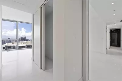 300 Biscayne Blvd Way #4404, Miami, FL 33131 - Photo 33