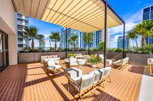 11 NE 6th St, Miami, FL 33132 - Photo 21