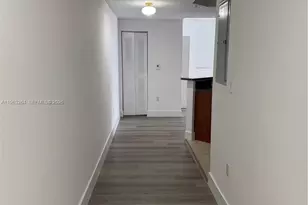 115 SW 11th St, Miami, FL 33130 - Photo 9