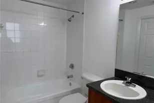 115 SW 11th St, Miami, FL 33130 - Photo 7