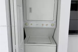 115 SW 11th St, Miami, FL 33130 - Photo 9