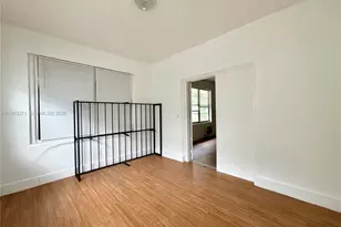 6830 Harding Ave, Miami Beach, FL 33141 - Photo 11