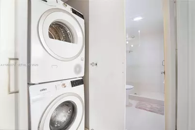 20505 E Country Club Dr #836, Aventura, FL 33180 - Photo 19