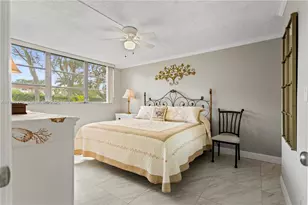 691 S Hollybrook Dr, Pembroke Pines, FL 33025 - Photo 17