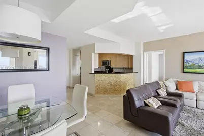 801 Brickell Key Blvd #3209, Miami, FL 33131 - Photo 7