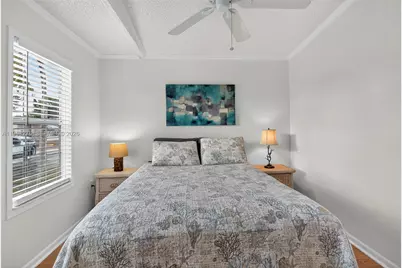 2228 SW 83rd Ave, Davie, FL 33324 - Photo 17