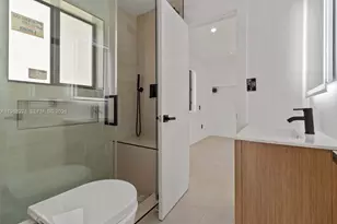 221 NE 4th St, Hallandale Beach, FL 33009 - Photo 13