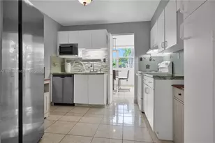 16558 NE 26th Ave, North Miami Beach, FL 33160 - Photo 21