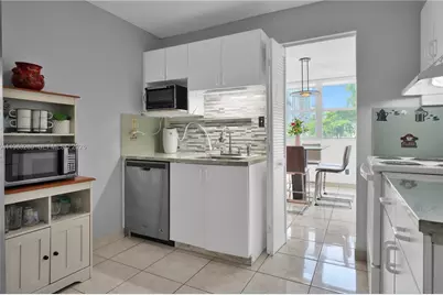 16558 NE 26th Ave #2A, North Miami Beach, FL 33160 - Photo 17