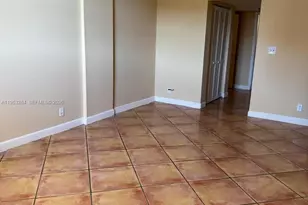 1900 Diana Dr, Hallandale Beach, FL 33009 - Photo 13