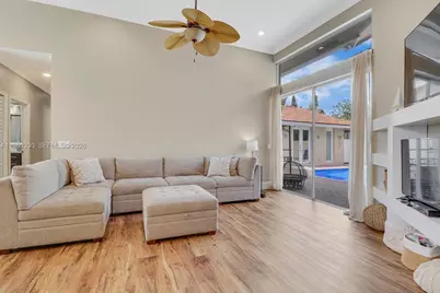 6995 Cypress Cove Cir #0, Jupiter, FL 33458 - Photo 9