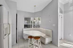 1150 Queen Palm Ct, Hollywood, FL 33019 - Photo 11