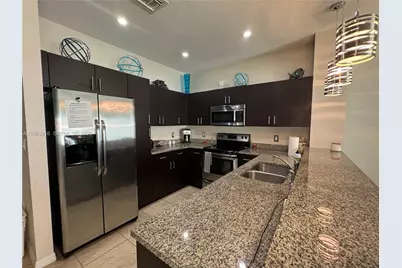 2333 SE 5th St, Pompano Beach, FL 33062 - Photo 3