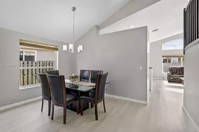 13224 NW 12th St, Pembroke Pines, FL 33028 - Photo 5