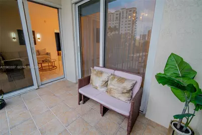 20000 E Country Club Dr #409, Aventura, FL 33180 - Photo 19