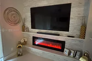 341 SW 121st Ave, Pembroke Pines, FL 33025 - Photo 3