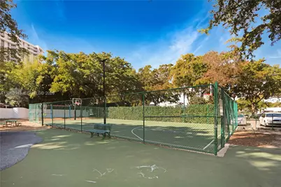 1000 Quayside Ter #1608, Miami, FL 33138 - Photo 31