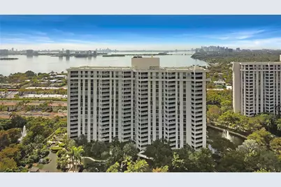 1000 Quayside Ter #1608, Miami, FL 33138 - Photo 23