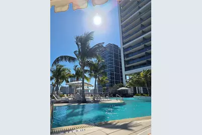 159 NE 6th Street #3311, Miami, FL 33132 - Photo 3