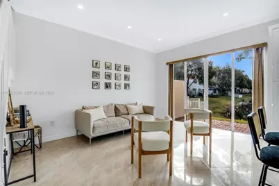 12464 SW 42nd St, Miramar, FL 33027 - Photo 11