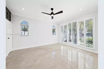 827 SE 2nd Ct, Fort Lauderdale, FL 33301 - Photo 17