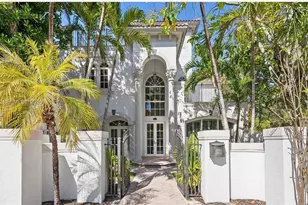 827 SE 2nd Ct, Fort Lauderdale, FL 33301 - Photo 1
