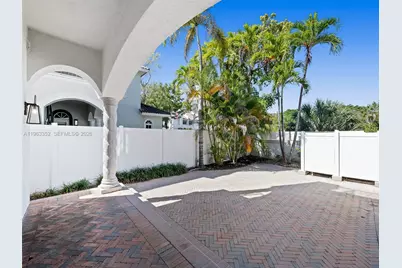 827 SE 2nd Ct, Fort Lauderdale, FL 33301 - Photo 37