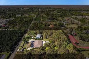 19955 SW 186th St, Miami, FL 33187 - Photo 9