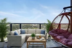 121 NE 34th St, Miami, FL 33137 - Photo 3