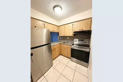 813 SW 10th St #A, Hallandale Beach, FL 33009 - Photo 3