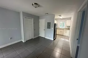 1128 NW 101st St, Miami, FL 33150 - Photo 7