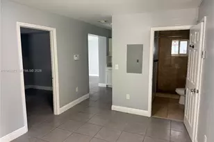 1128 NW 101st St, Miami, FL 33150 - Photo 15