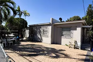 430 NW 53rd Ave, Miami, FL 33126 - Photo 3