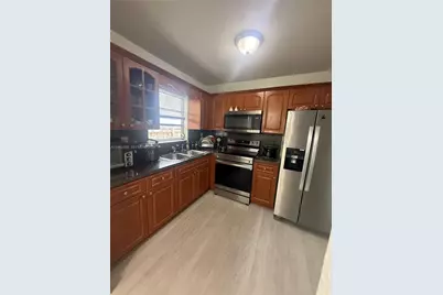 381 E 61st St, Hialeah, FL 33013 - Photo 9