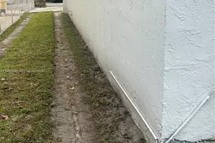 381 E 61st St, Hialeah, FL 33013 - Photo 17